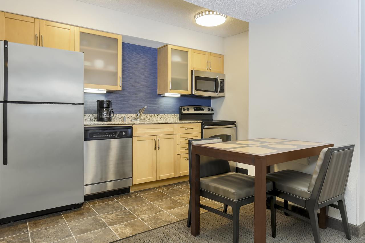 Residence Inn St. Petersburg Clearwater Exterior foto